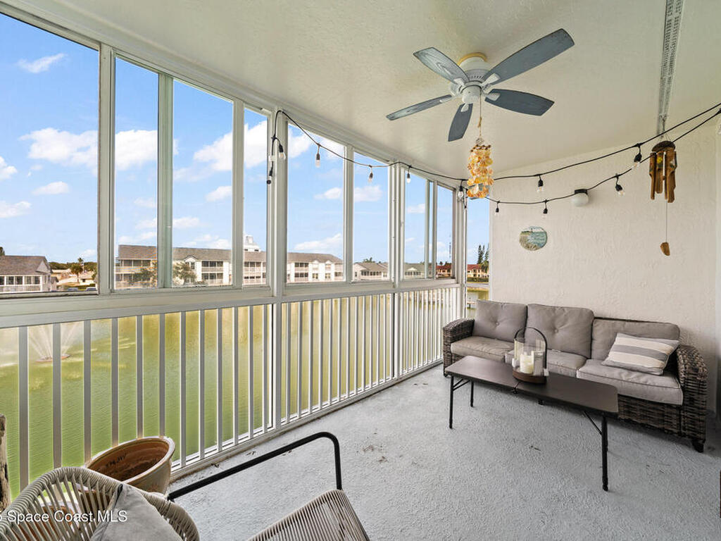 560 S Brevard Avenue, Cocoa Beach, FL 32931