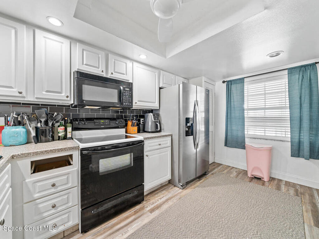 560 S Brevard Avenue, Cocoa Beach, FL 32931