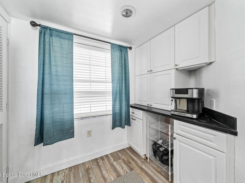 560 S Brevard Avenue, Cocoa Beach, FL 32931