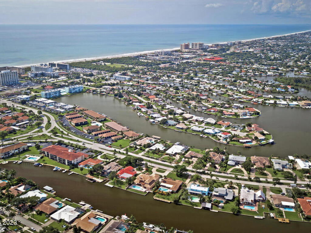 1700 Commodore Boulevard, Cocoa Beach, FL 32931