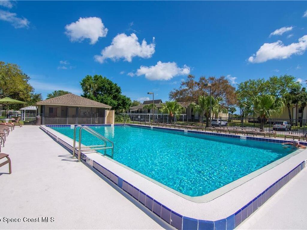 27 Plantation Drive, Vero Beach, FL 32966