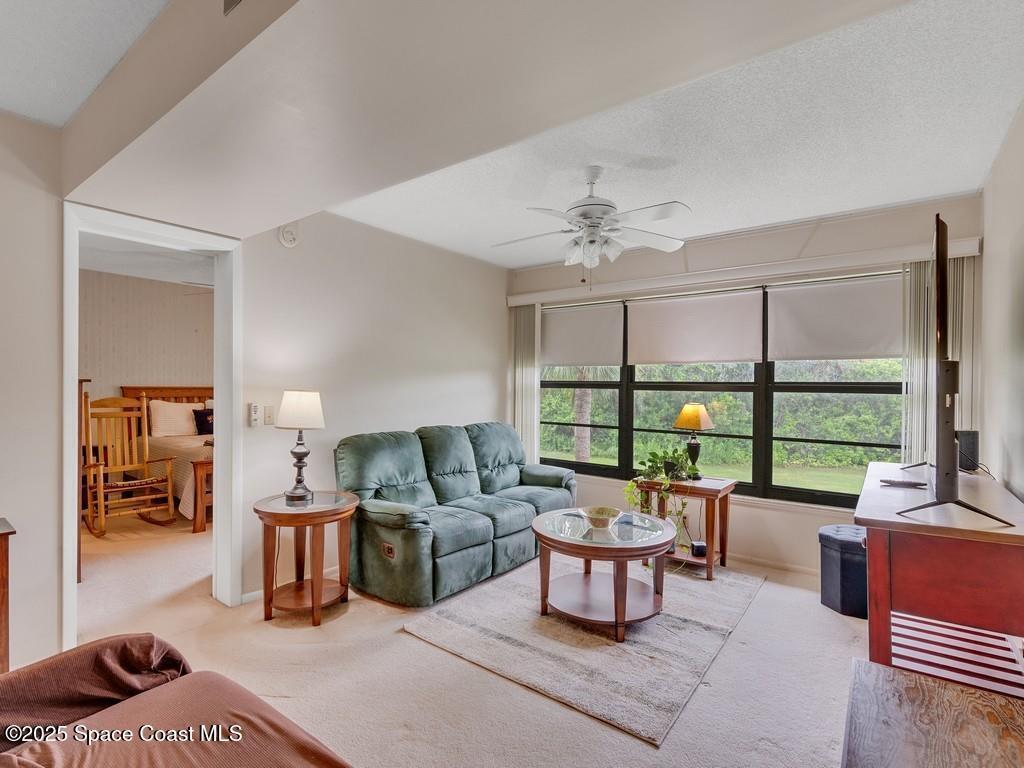 27 Plantation Drive, Vero Beach, FL 32966