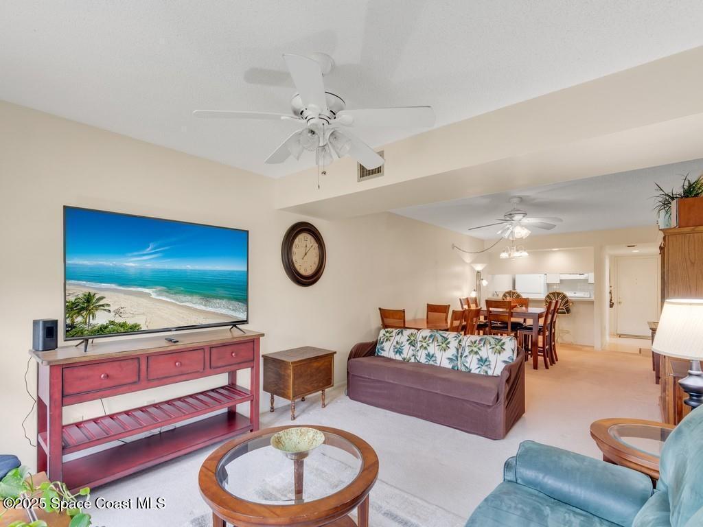 27 Plantation Drive, Vero Beach, FL 32966