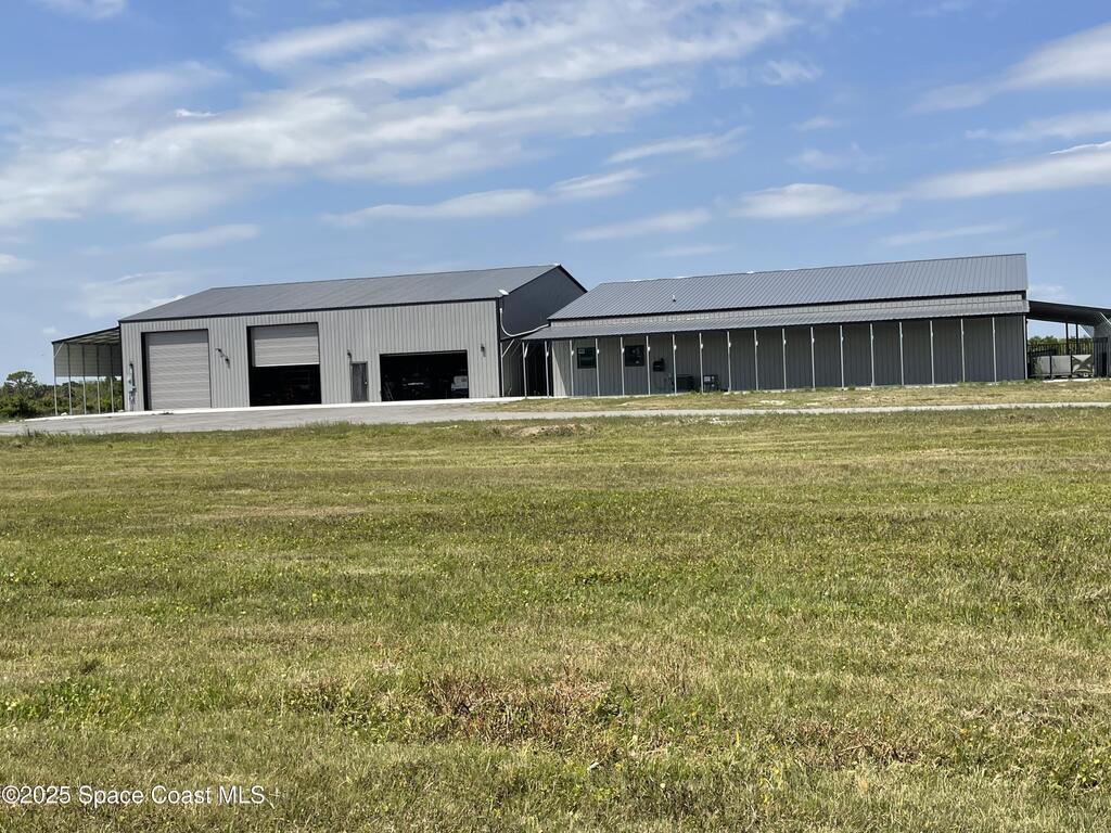 2105 86 Avenue, Vero Beach, FL 32968