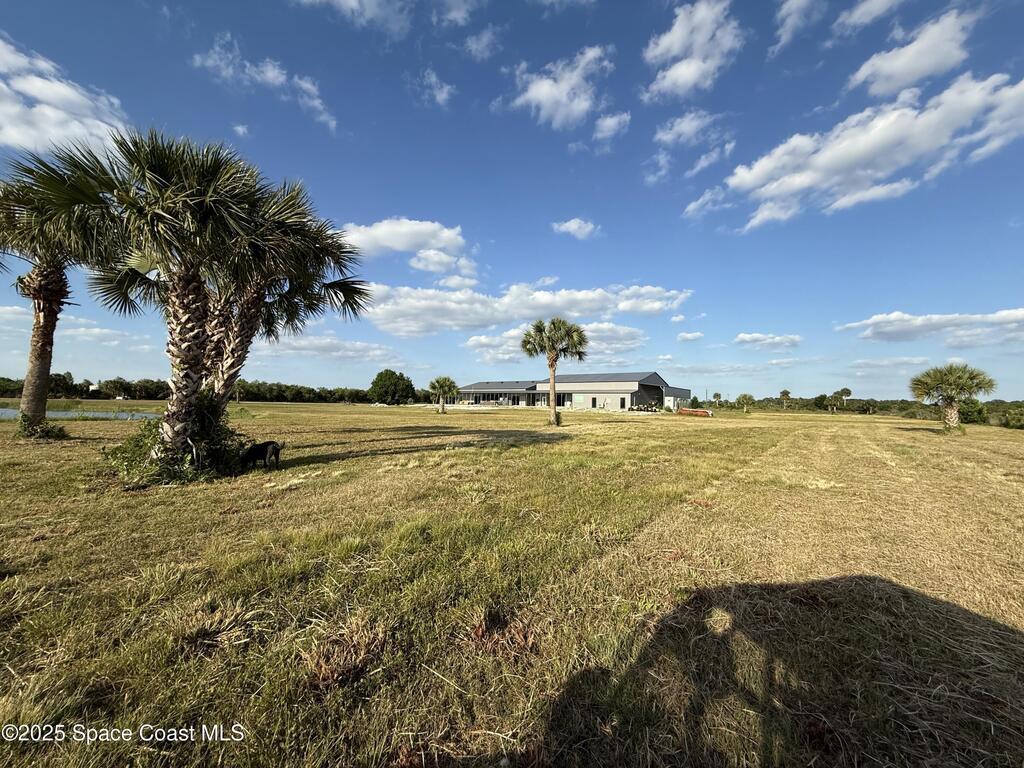 2105 86 Avenue, Vero Beach, FL 32968