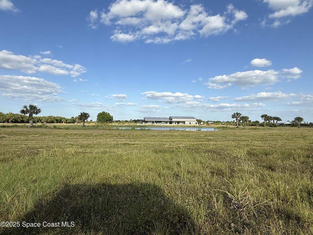 2105 86 Avenue, Vero Beach, FL 32968