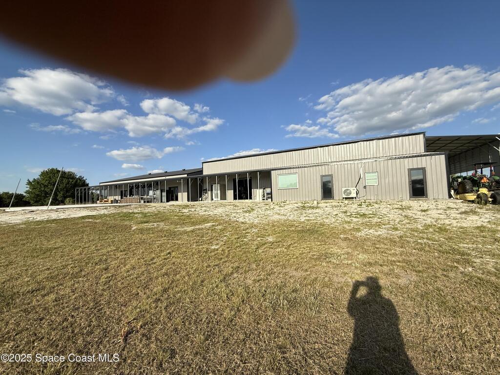 2105 86 Avenue, Vero Beach, FL 32968