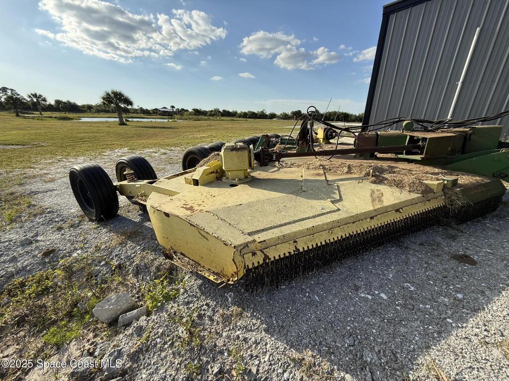 2105 86 Avenue, Vero Beach, FL 32968