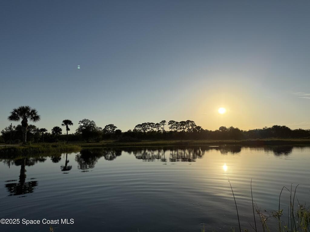 2105 86 Avenue, Vero Beach, FL 32968