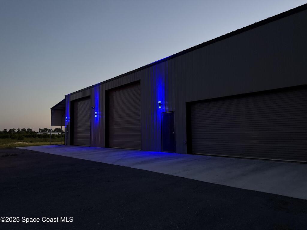 2105 86 Avenue, Vero Beach, FL 32968