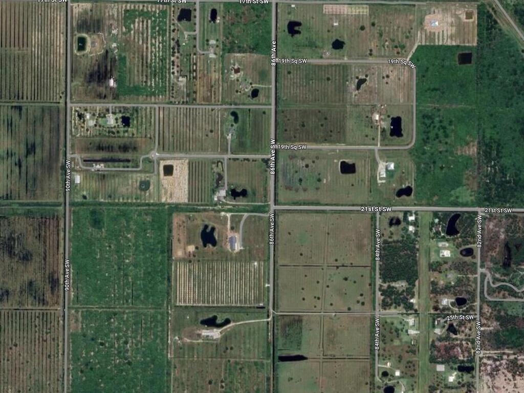 2105 86 Avenue, Vero Beach, FL 32968