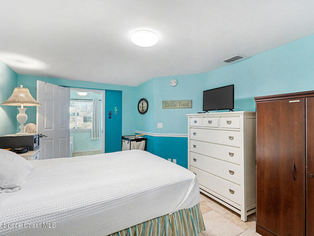 8600 Ridgewood Avenue, Cape Canaveral, FL 32920