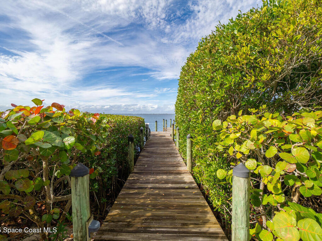190 Pinellas Lane, Cocoa Beach, FL 32931