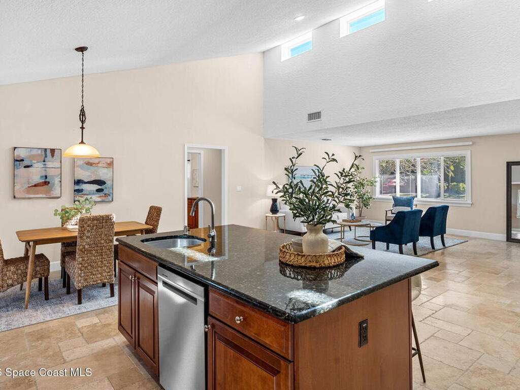 390 Harbor Drive, Cape Canaveral, FL 32920