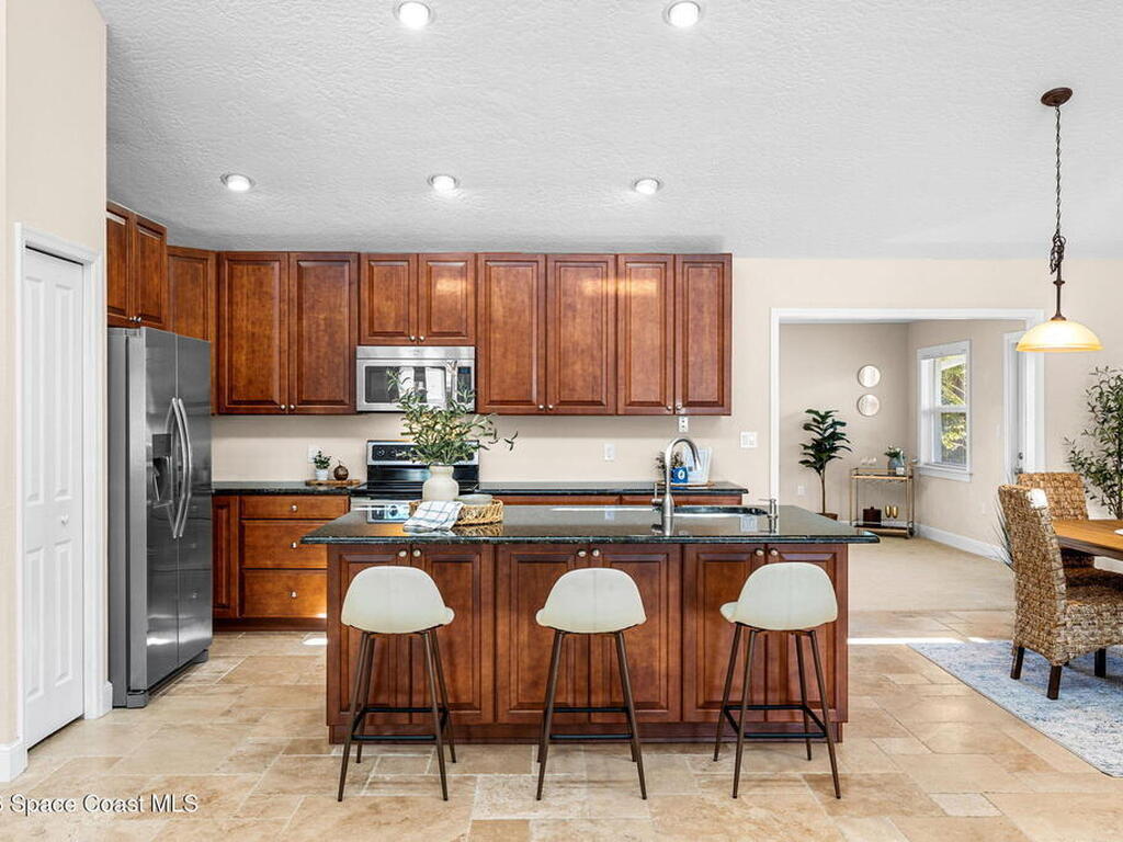 390 Harbor Drive, Cape Canaveral, FL 32920