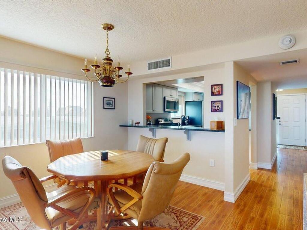 2515 S Atlantic Avenue, Cocoa Beach, FL 32931