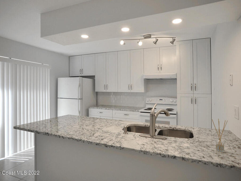 3237 Sea Oats Circle, Melbourne Beach, FL 32951