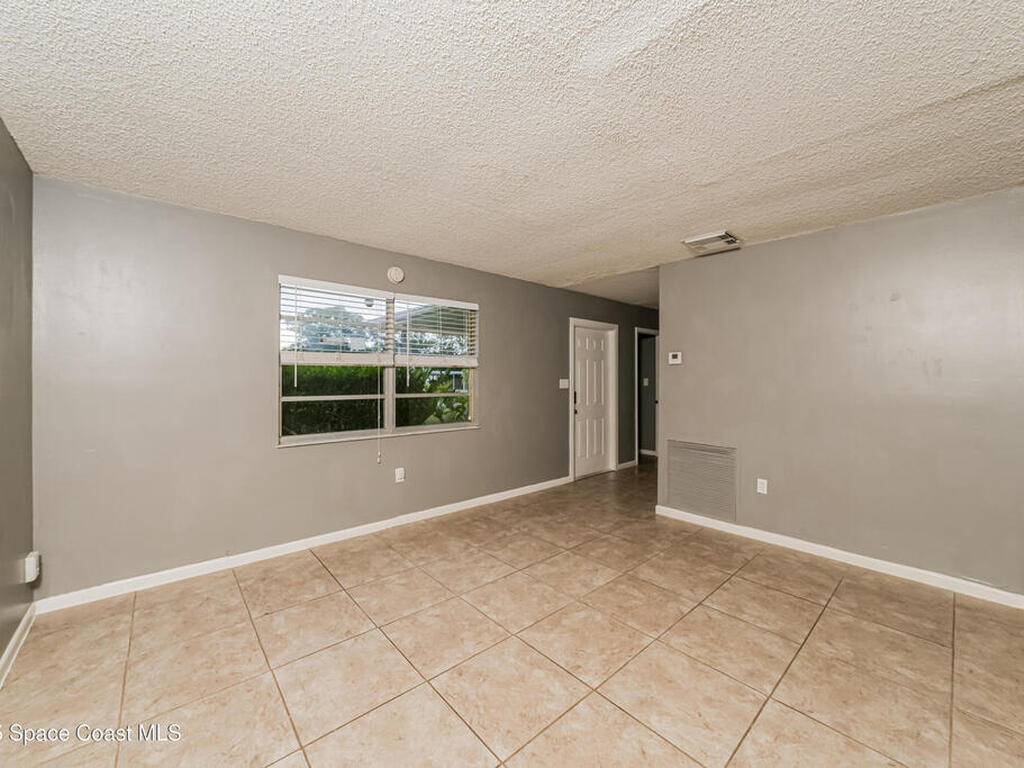 7500 Coquina Avenue, Fort Pierce, FL 34951