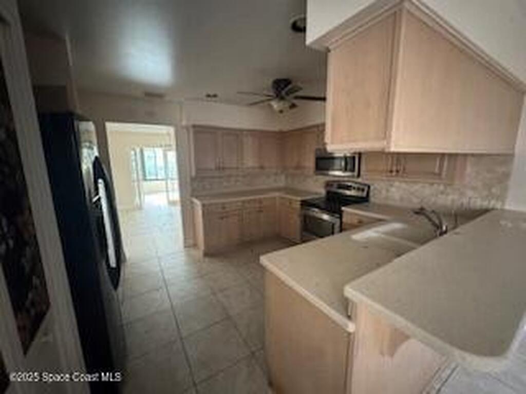 1207 Parkside Place, Indian Harbour Beach, FL 32937