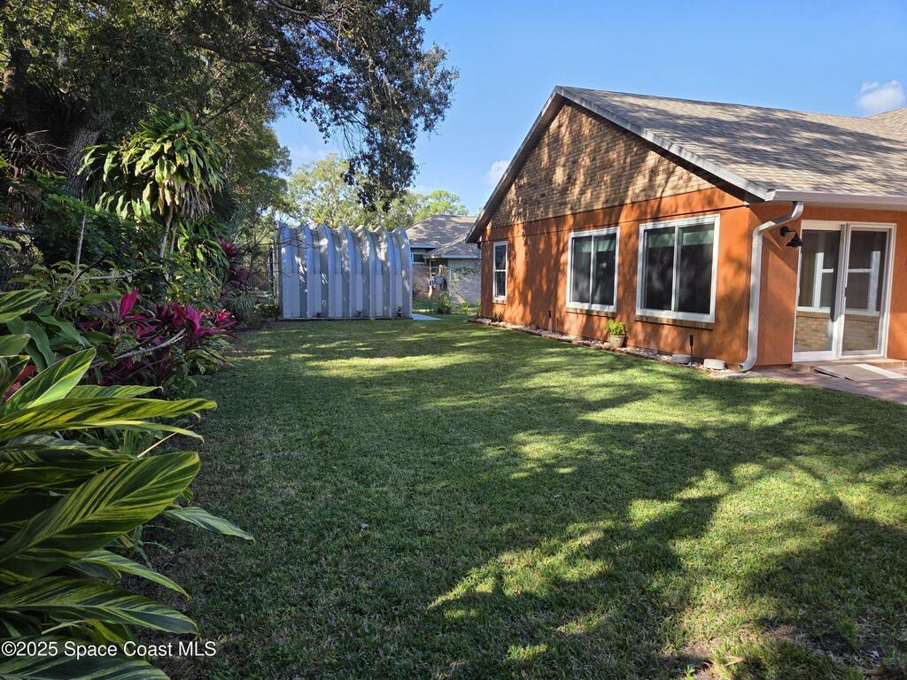 2437 Oakcrest Lane, West Melbourne, FL 32904