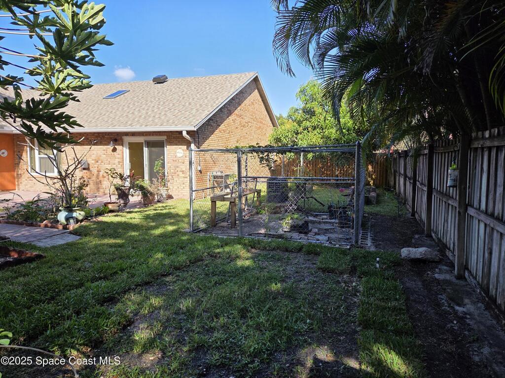 2437 Oakcrest Lane, West Melbourne, FL 32904