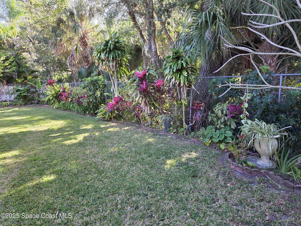 2437 Oakcrest Lane, West Melbourne, FL 32904