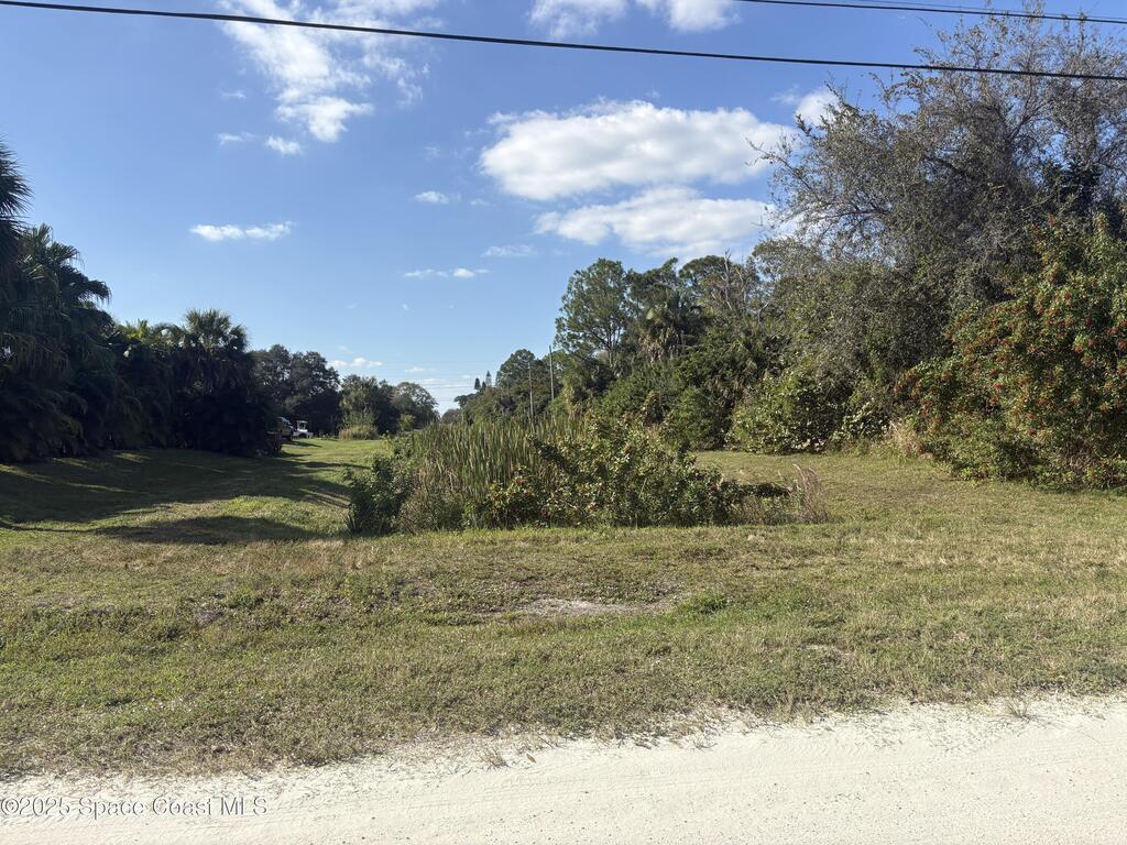 8615 95th Avenue, Vero Beach, FL 32967