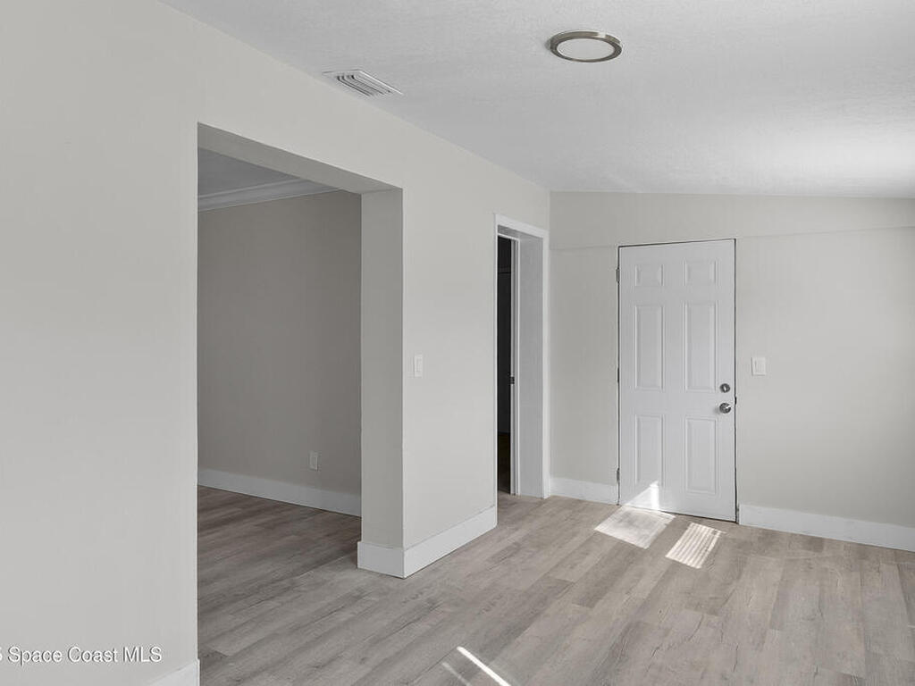 208 Bonner Avenue, Daytona Beach, FL 32118