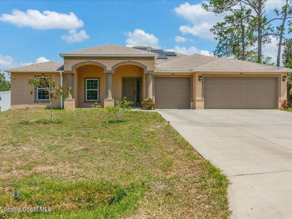 1397 Danbury Street, Palm Bay, FL 32908