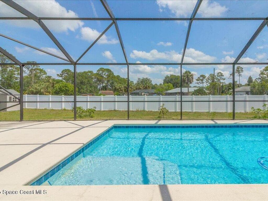 1397 Danbury Street, Palm Bay, FL 32908