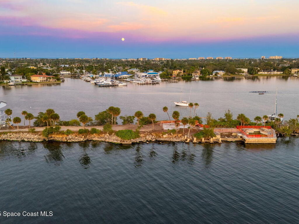 11680 Dragon Point Drive, Merritt Island, FL 32952