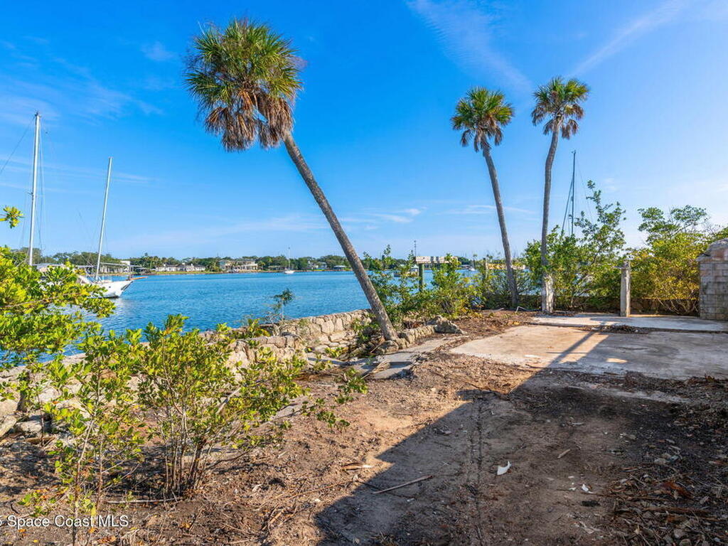 11680 Dragon Point Drive, Merritt Island, FL 32952