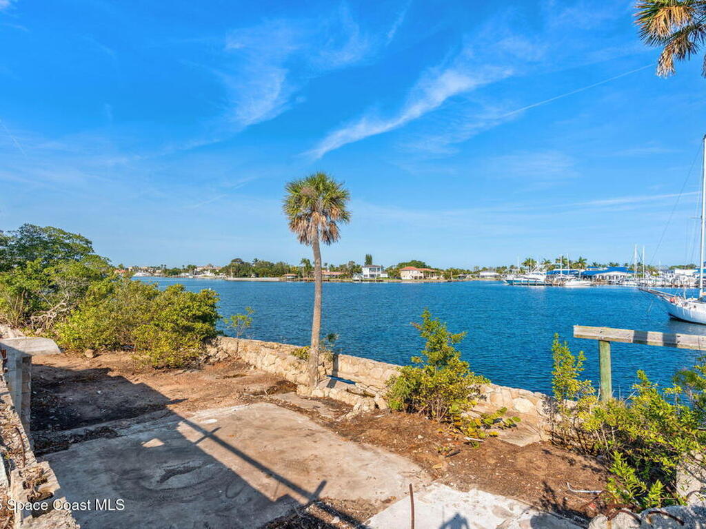 11680 Dragon Point Drive, Merritt Island, FL 32952