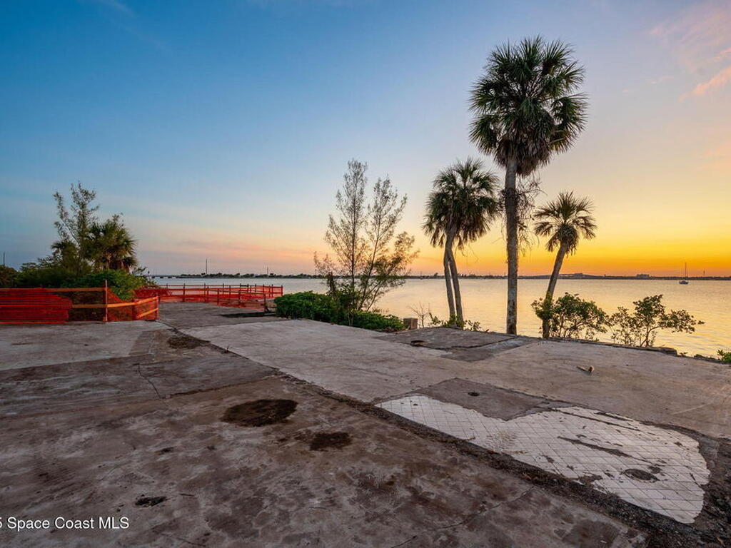 11680 Dragon Point Drive, Merritt Island, FL 32952