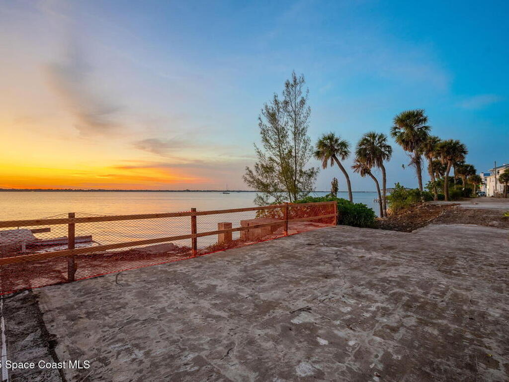 11680 Dragon Point Drive, Merritt Island, FL 32952