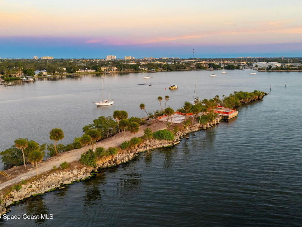 11680 Dragon Point Drive, Merritt Island, FL 32952