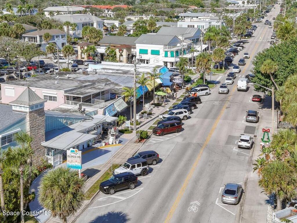 805 46th Place, Vero Beach, FL 32963