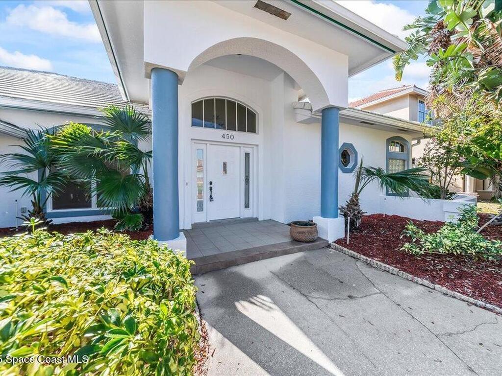 450 Newport Drive, Indialantic, FL 32903