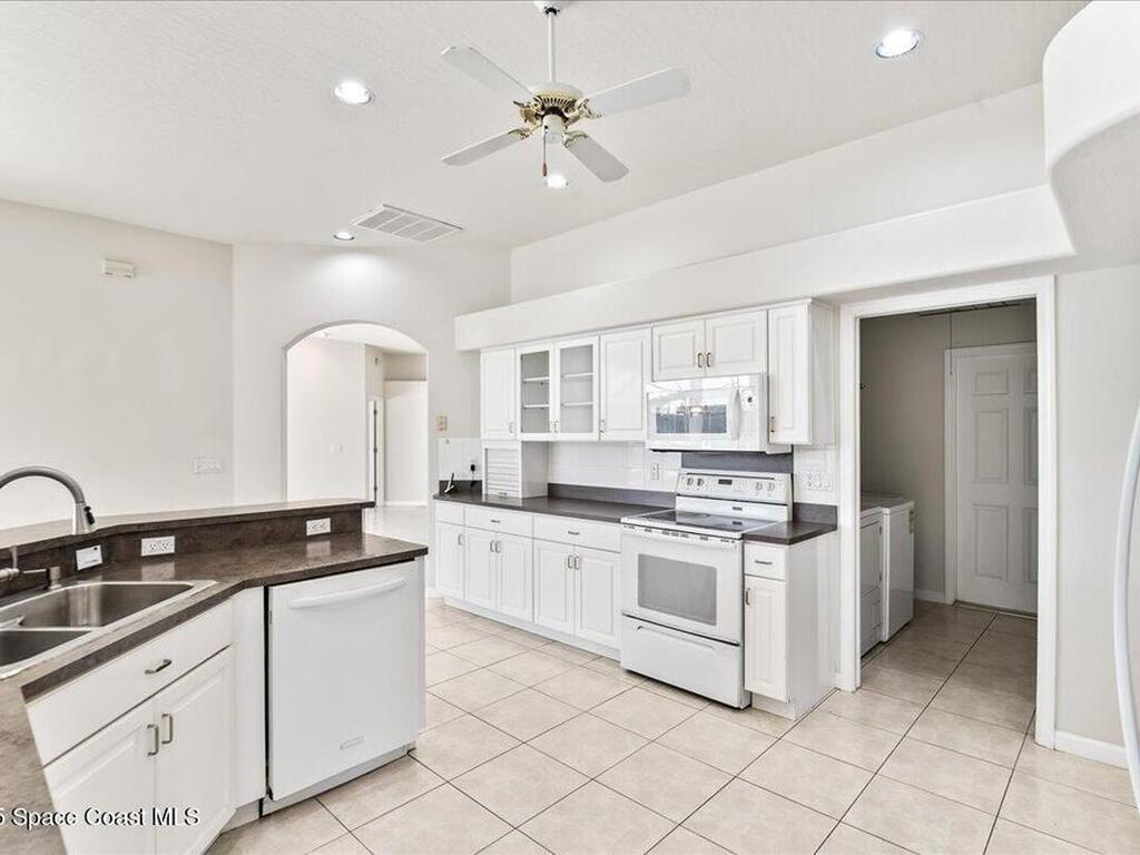 450 Newport Drive, Indialantic, FL 32903