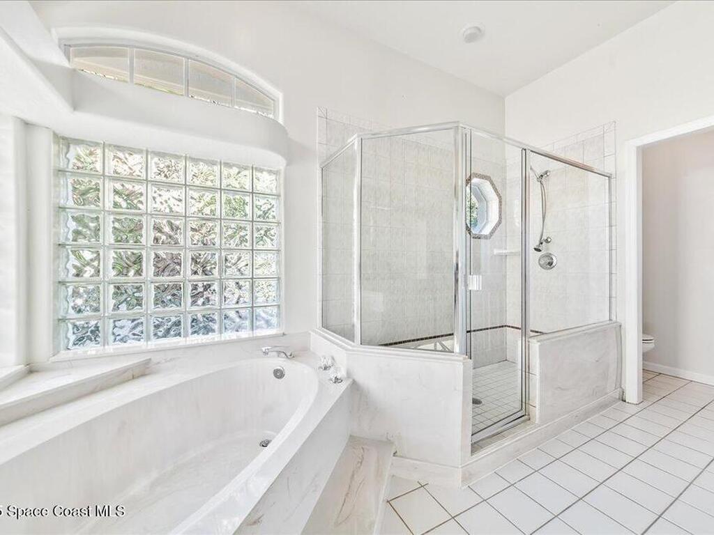 450 Newport Drive, Indialantic, FL 32903