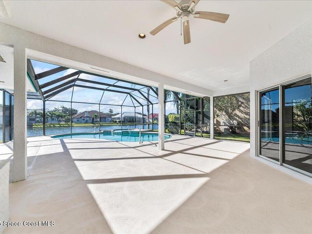 450 Newport Drive, Indialantic, FL 32903