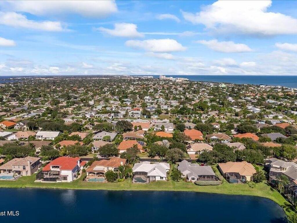 450 Newport Drive, Indialantic, FL 32903