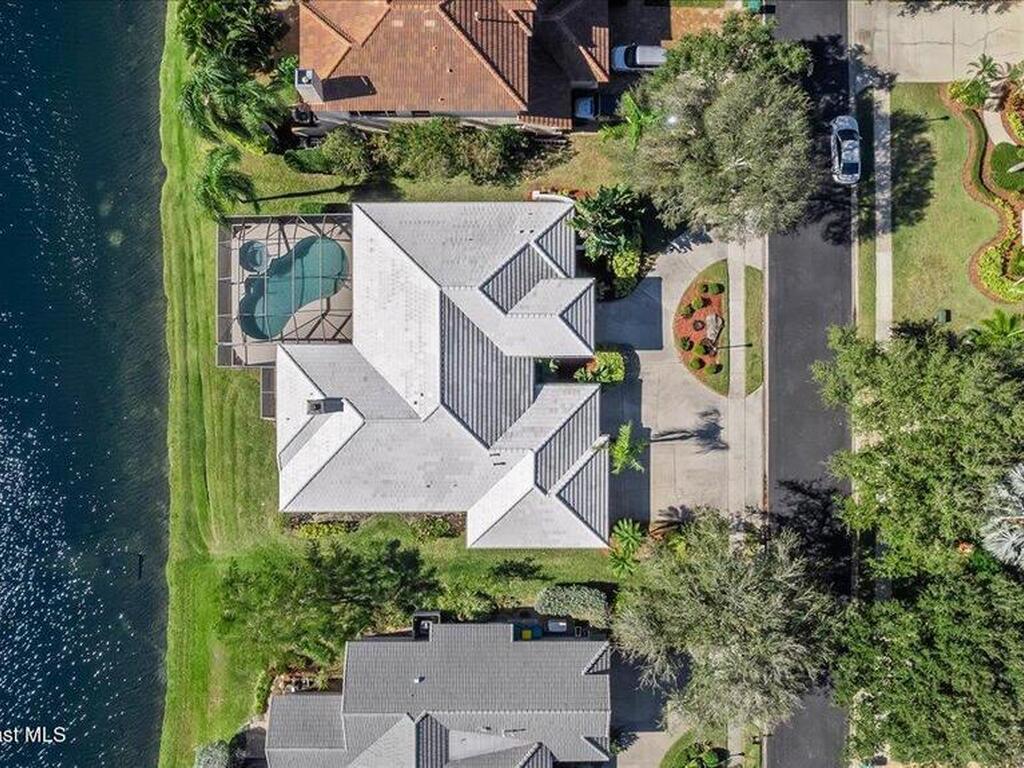 450 Newport Drive, Indialantic, FL 32903