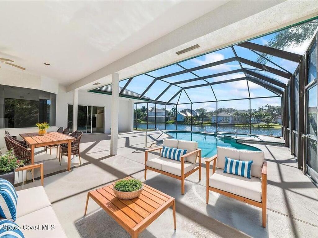 450 Newport Drive, Indialantic, FL 32903