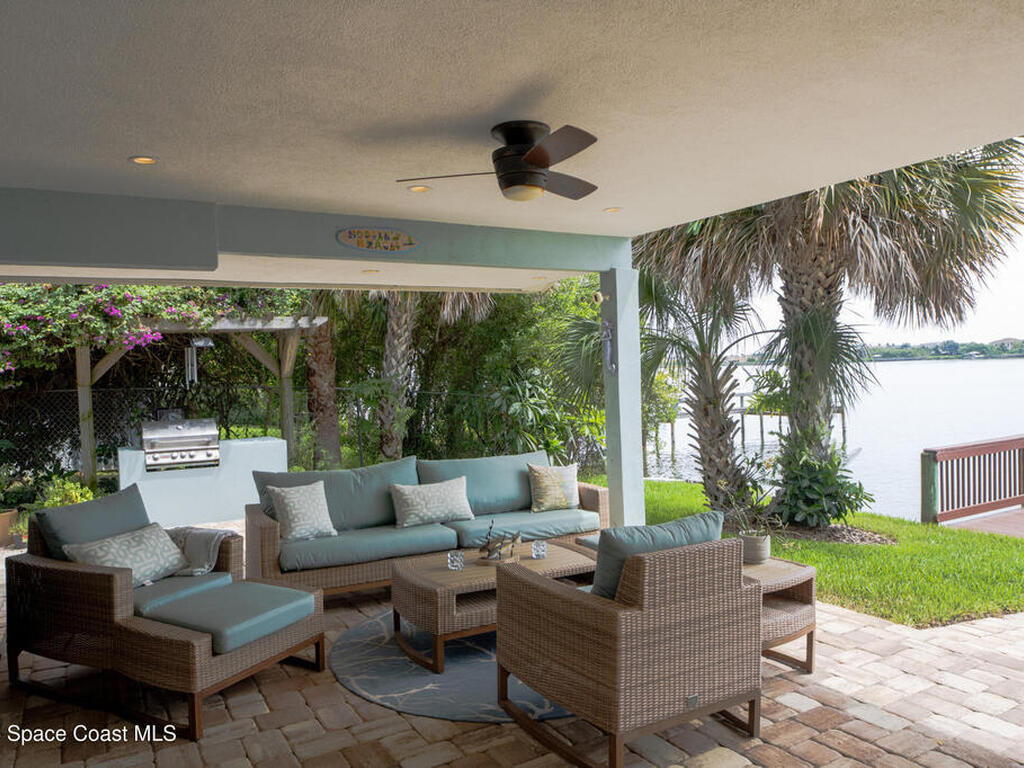 10758 S Tropical Trail, Merritt Island, FL 32952