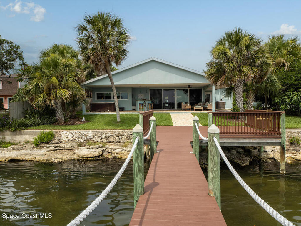 10758 S Tropical Trail, Merritt Island, FL 32952