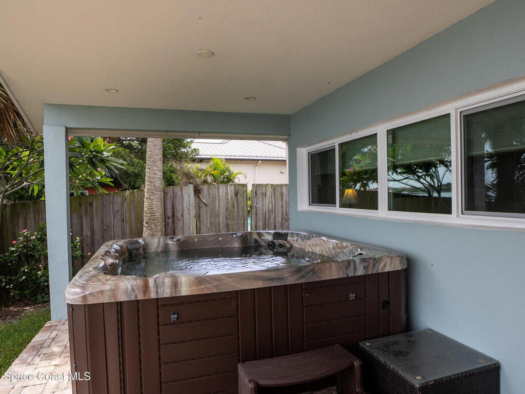 10758 S Tropical Trail, Merritt Island, FL 32952