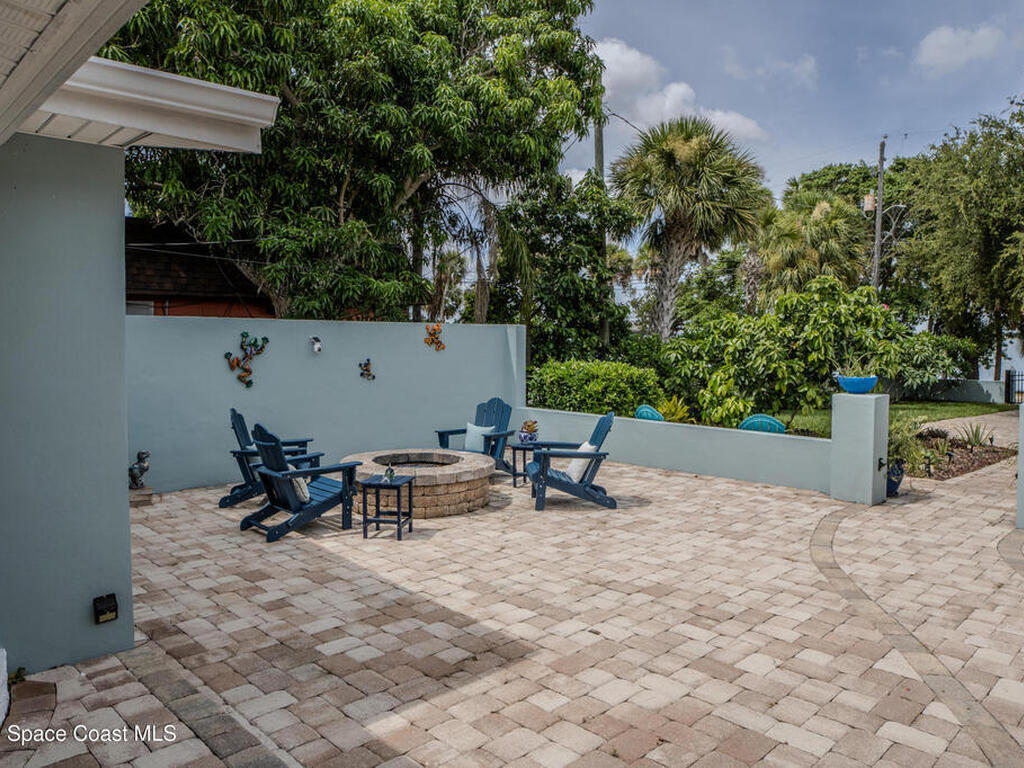 10758 S Tropical Trail, Merritt Island, FL 32952