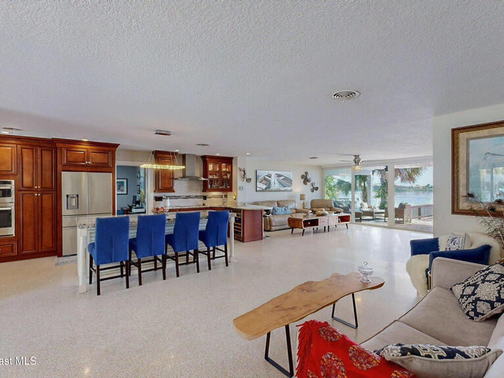 10758 S Tropical Trail, Merritt Island, FL 32952