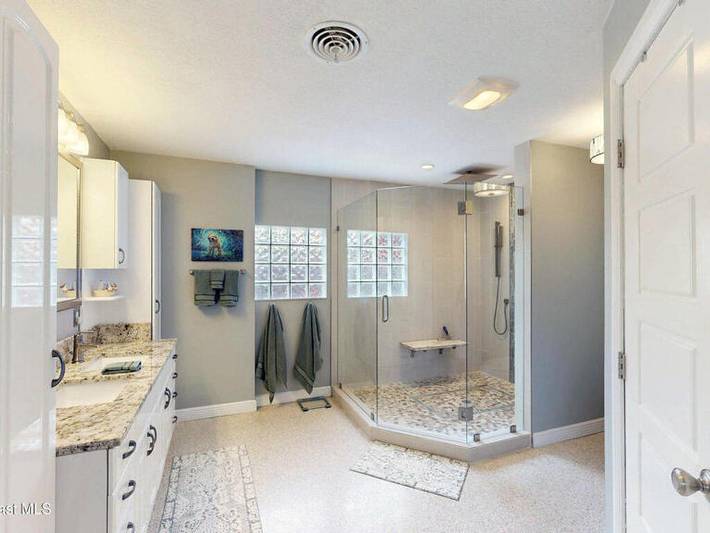 10758 S Tropical Trail, Merritt Island, FL 32952